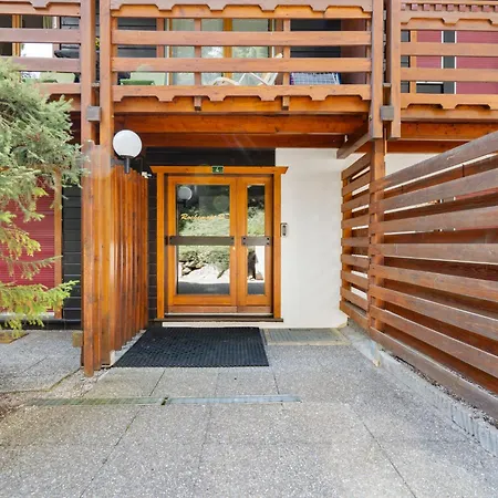 Rochemont B26 By Interhome * 克莱恩 蒙塔纳